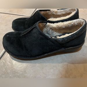 Ugg black suede women’s clogs
